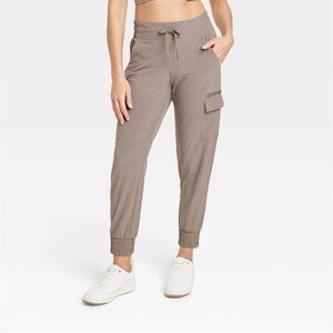 All in motion women’s active mid rise cargo joggers